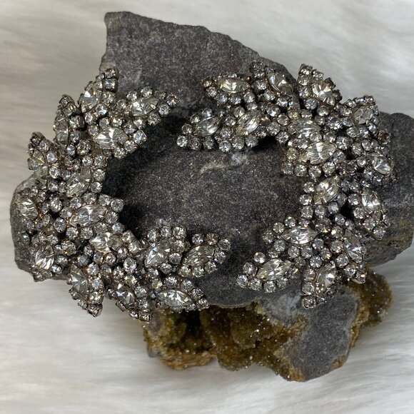 Vintage 40s Prong Set Rhinestone Demi Parure 3 Pc Necklace & Brooch Set - Picture 6 of 14